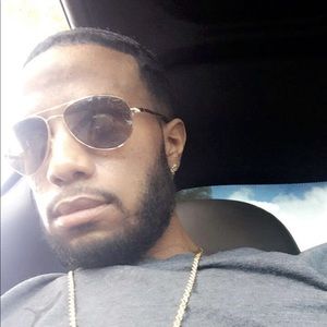 Meet your Posher, Clifford